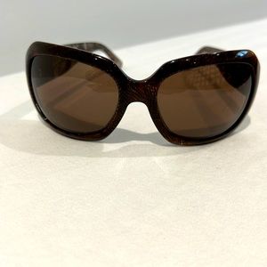 Chanel sunglasses good condition:: Interlocking CC Logo Oversize Sunglasses